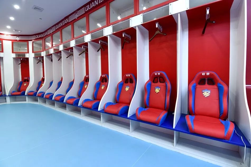 赛地聚焦:亚冠赛后热度飙升,尤文图斯更衣室发声,更衣室稳定,球探报告显示潜力的简单介绍 赛地聚焦:亚冠赛后热度飙升,尤文图斯更衣室发声,更衣室稳定,球探报告显示潜力的简单介绍